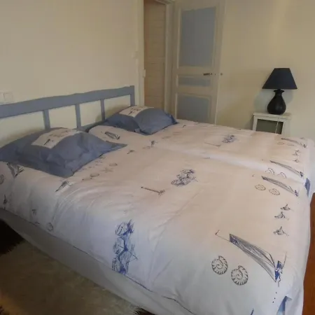 Holiday home Lacrabe, 3 Bedrooms, 6 Persons - Fr-1-360-518